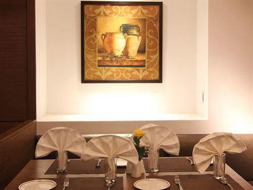 Landmark Residency Hotel 3*